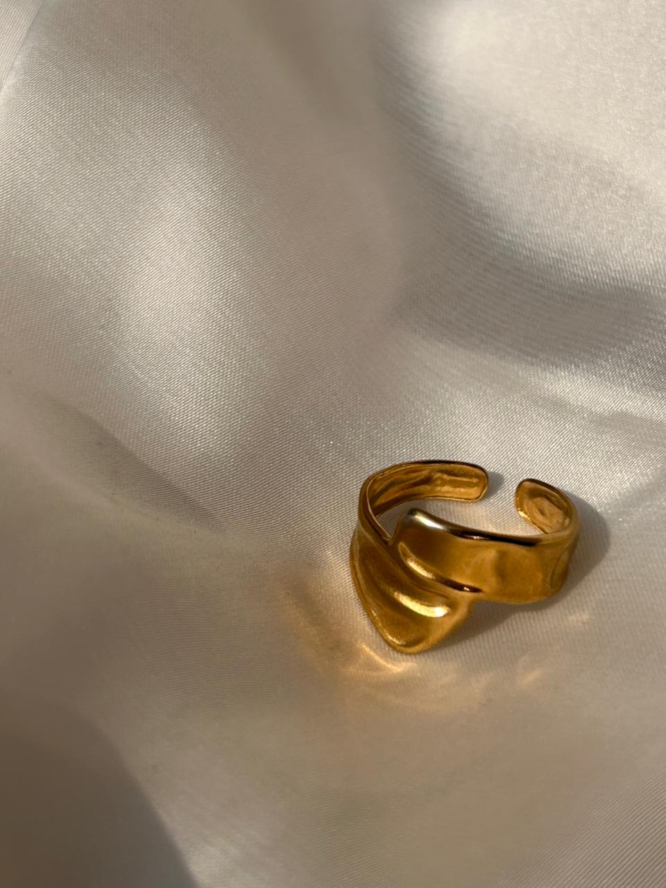 The Gold Chunky Ring Collection