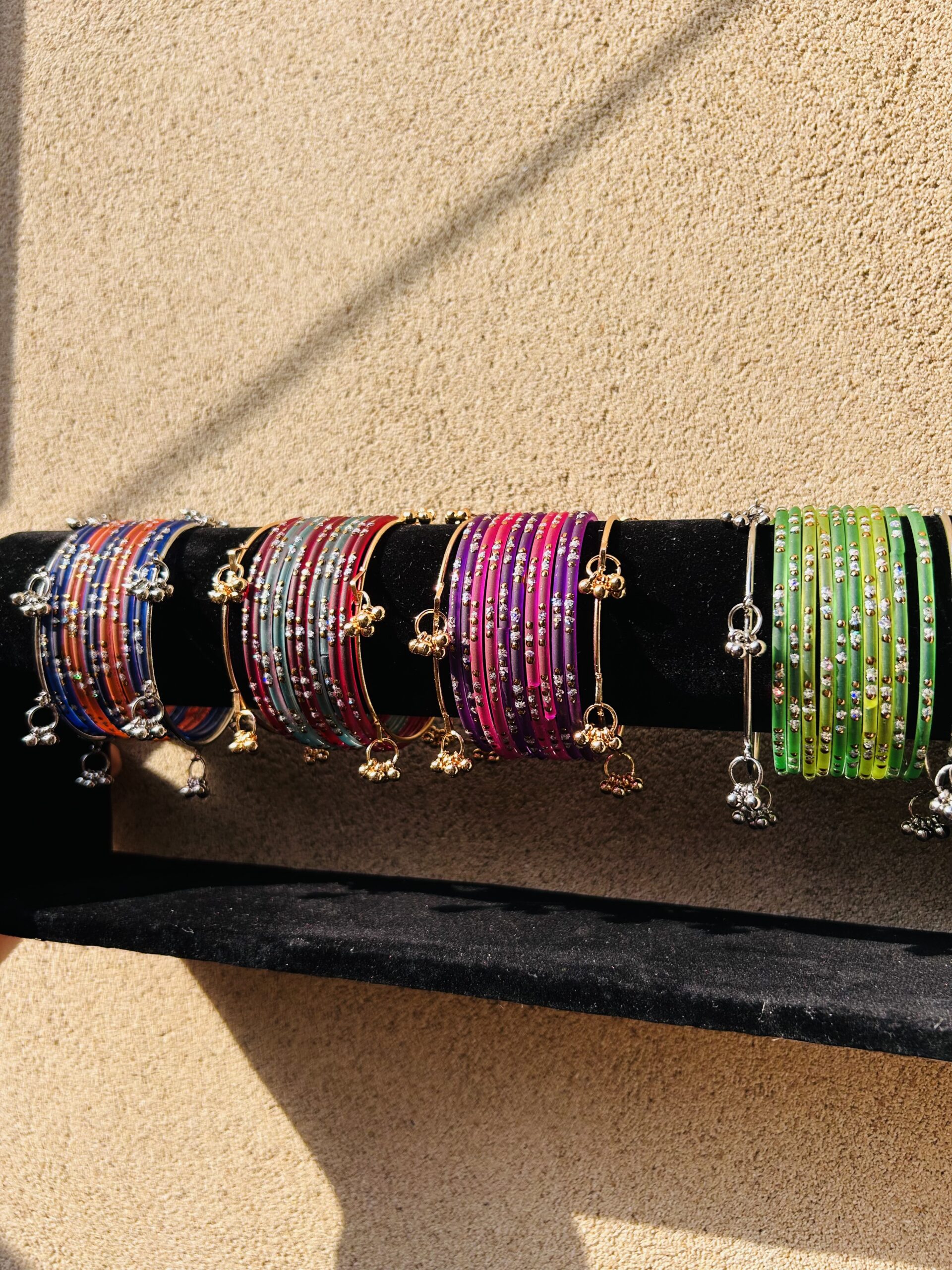 AA-Beautiful Kashmiri Bangles set